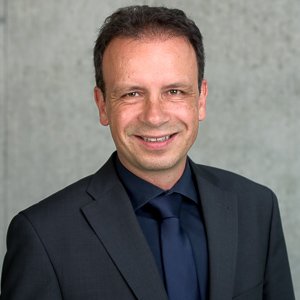 euramPO's tweet photo. @HGemuenden @LehnLehner @ExerKock The Project-oriented Organization and its Contribution to Innovation #EURAM2017 @euramPO @EURAM_BXL https://t.co/2K9RJx7Eht