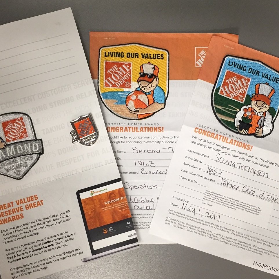serena_t1's tweet photo. Diamond award!!! And 2 more homer badges ! Associate of the month ! Bleeding orange! https://t.co/hTV2LhsiNz