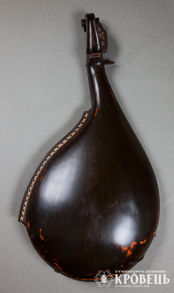 krovetsUA's tweet photo. #MuseumWeek #musikMW #museumweek2017 Bandura - ukrainian musical instrument, early XX century, Middle Podniprovia, https://t.co/o7K0fa5IqC https://t.co/kLziM2Mrtc
