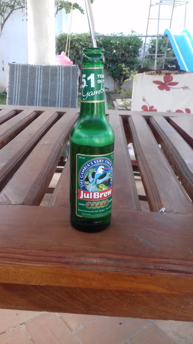 A4r0nb's tweet photo. @DocIsotopes Some of these perhaps? (Although I got stopped and searched at the airport for bringing in 4 cans of #Guinness...) #Julbrew https://t.co/bntsQguftM