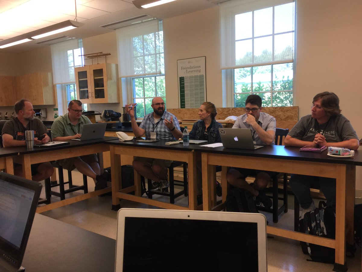 edACCESS's tweet photo. Peer sessions are the backbone of our conference. You and your peers are the experts. #edACCESS #edACCESS17 https://t.co/uKcacHbpu7