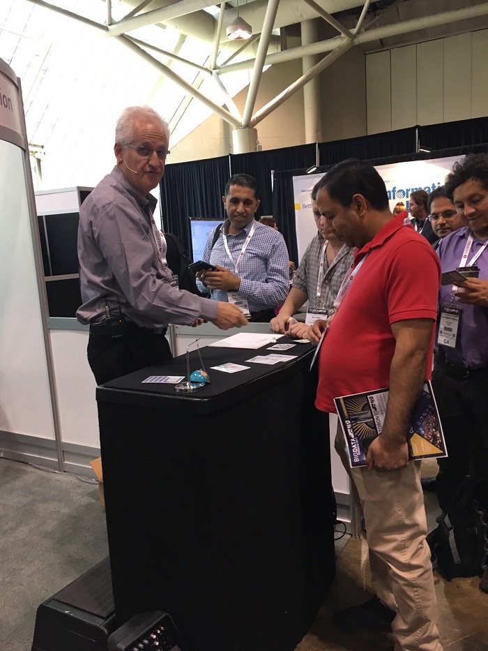 AI_PARIS_'s tweet image. Are you at our exclusive #innovation show dedicated to #intelligenceautomation #AITO17 ? The race for #AI is ON! Are you?