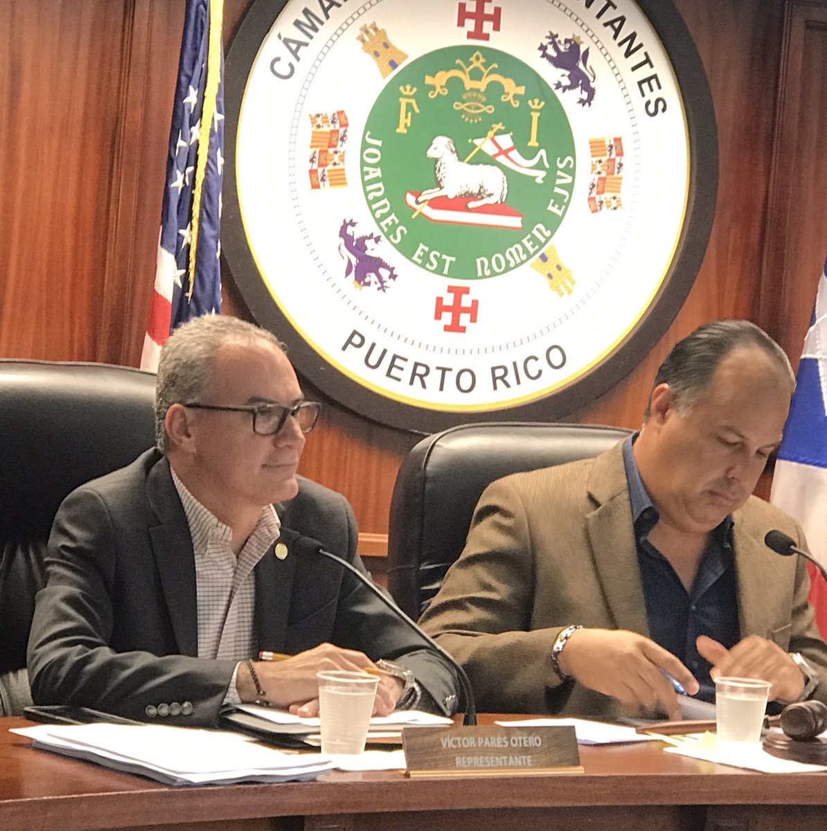 RepVictorPares's tweet photo. En audiencia de la Comisión de Salud evaluando proyecto que busca enmendar el Código de Seguros de Puerto Rico #PC1083
#impericiamédica https://t.co/JlfqDinjdp