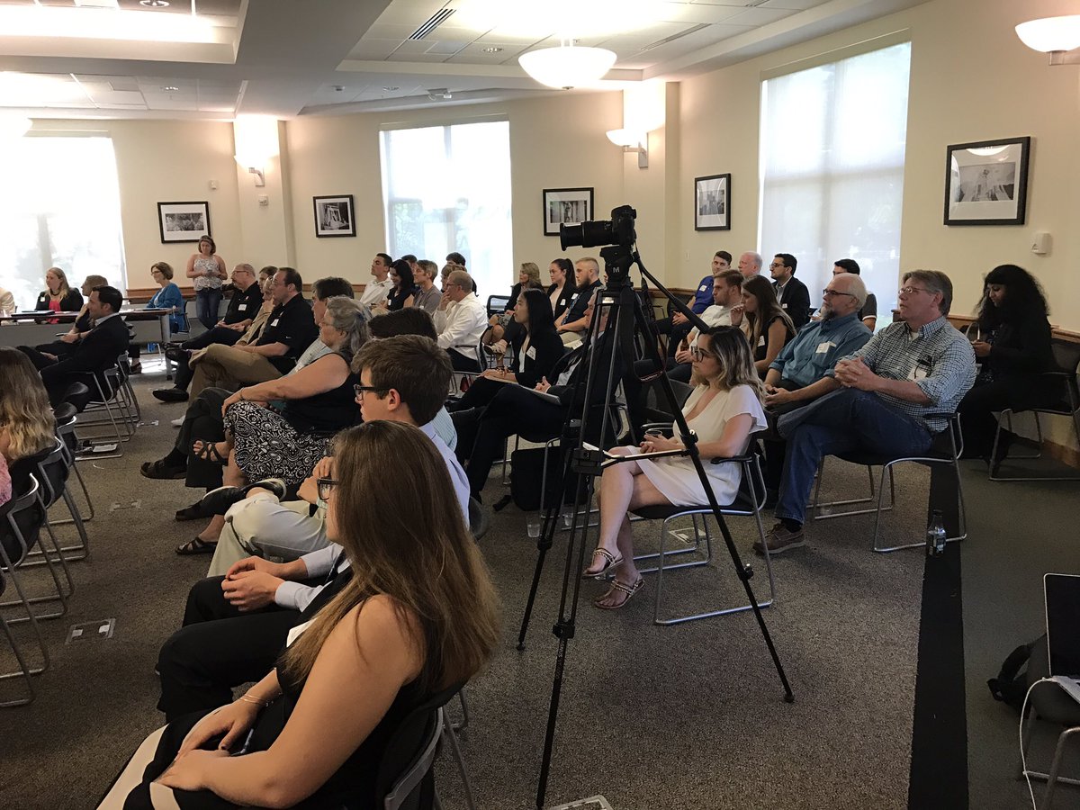 Jay_AHR_'s tweet photo. #SaratogaGo kicking off! / @StartFastCodeCR @igniteUny @UVConnect #UNYPride #SFCCR https://t.co/zl988zHx7s