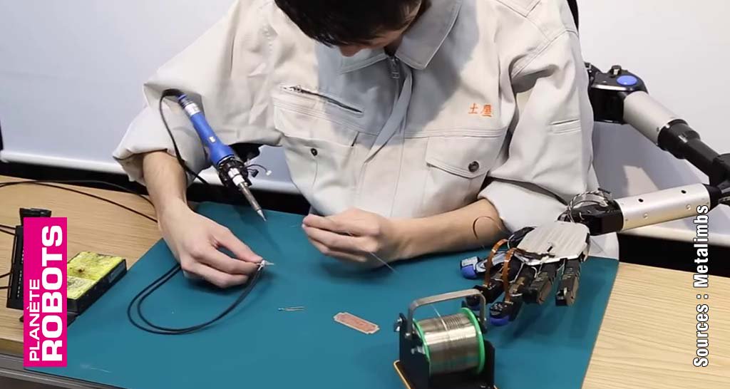 planeterobots's tweet image. Quand 2 bras ne suffisent pas, offrez-vous deux bras robotisés planeterobots.com/2017/06/21/pas…  #brasrobot #metalimbs #Inamilaboratory #robot