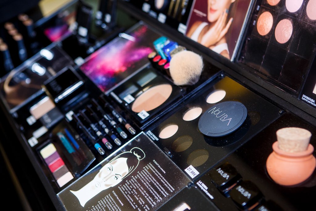 Nouba_sa's tweet photo. مكياج العيد أكيد من نوبا
#نوبا #مكياج #جمال #موضة #عيد #تجهزات_العيد
#nouba #makeup #fashion #beauty #eid https://t.co/hEFG0qs3uy