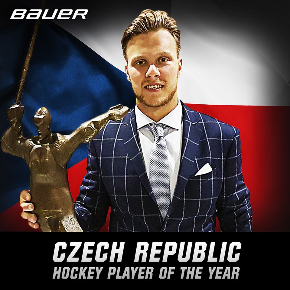 BauerHockey's tweet image. Congrats to @pastrnak96 for being named the Czech Republic Player of the Year! 🍝🇨🇿