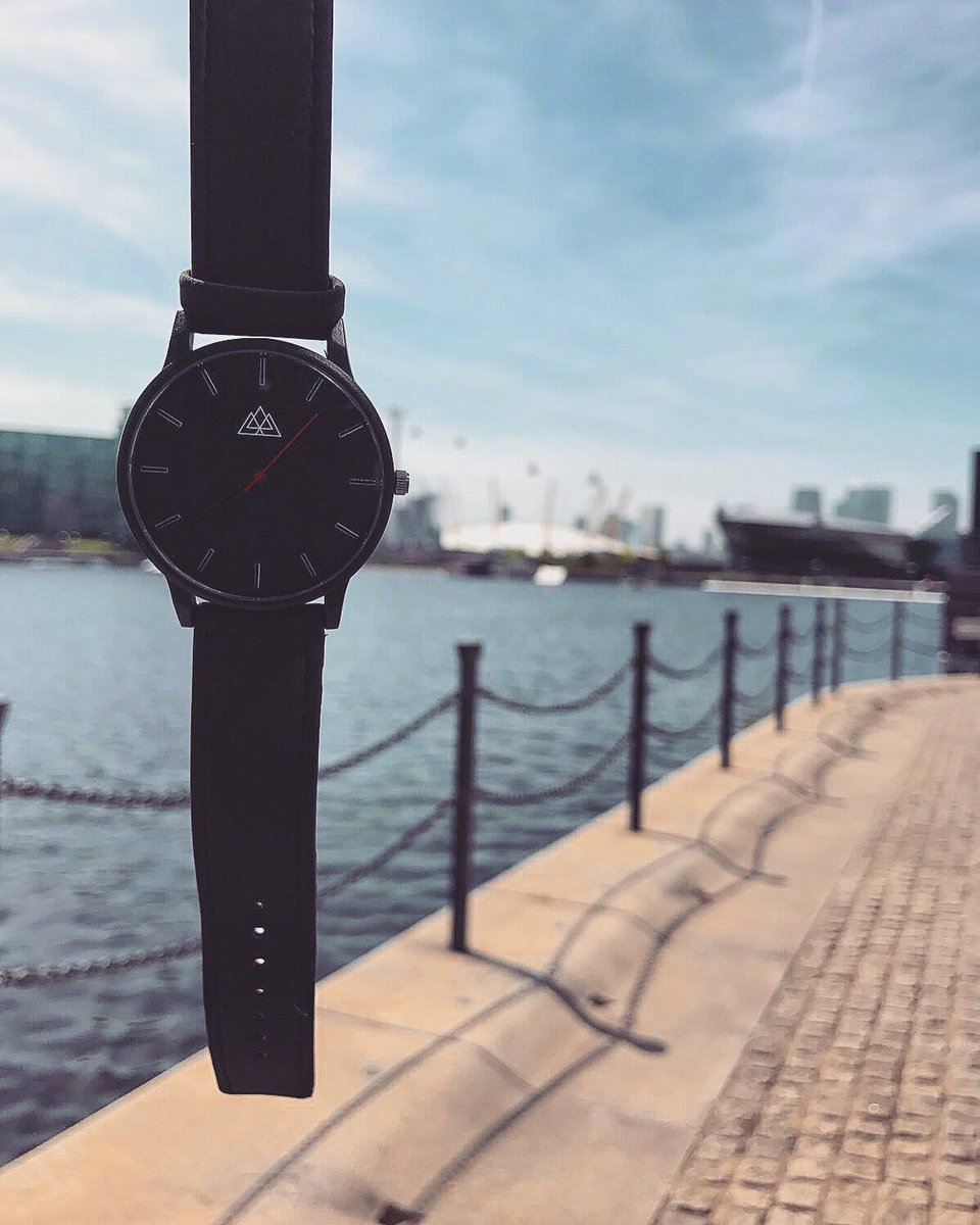 InstinctWatches's tweet photo. Matte Black on Black. #watches #watch #fashion #fashionstyle #timepiece #london #londonlife #matteblack #shopping #followyourinstinct https://t.co/kOlRHCxfl9