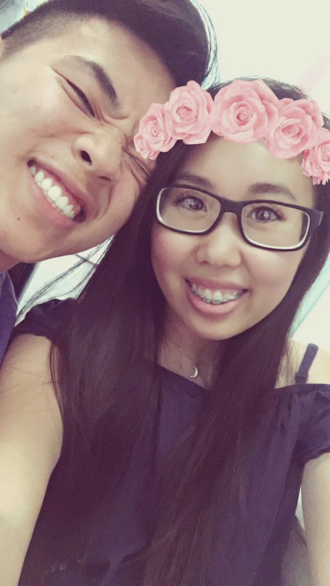 cindyyyquil's tweet photo. A year &amp; 8 months later, the train tracks finally came off 🤓🚂. New teeth who dis 💁🏻 https://t.co/gkQOh6FHc0