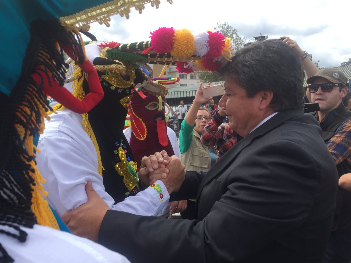 vdocenciaEPN's tweet image. @EPNEcuador @PUCE_Ecuador, @uasbecuador, @upsalesiana participan de la fiesta del #IntiRaymi