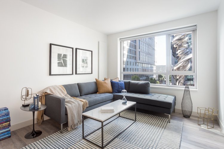 TrinitySFapts's tweet image. You can view SF's tallest sculpture right from your SF apartment at #TrinityPlace #PiazzaAngelo