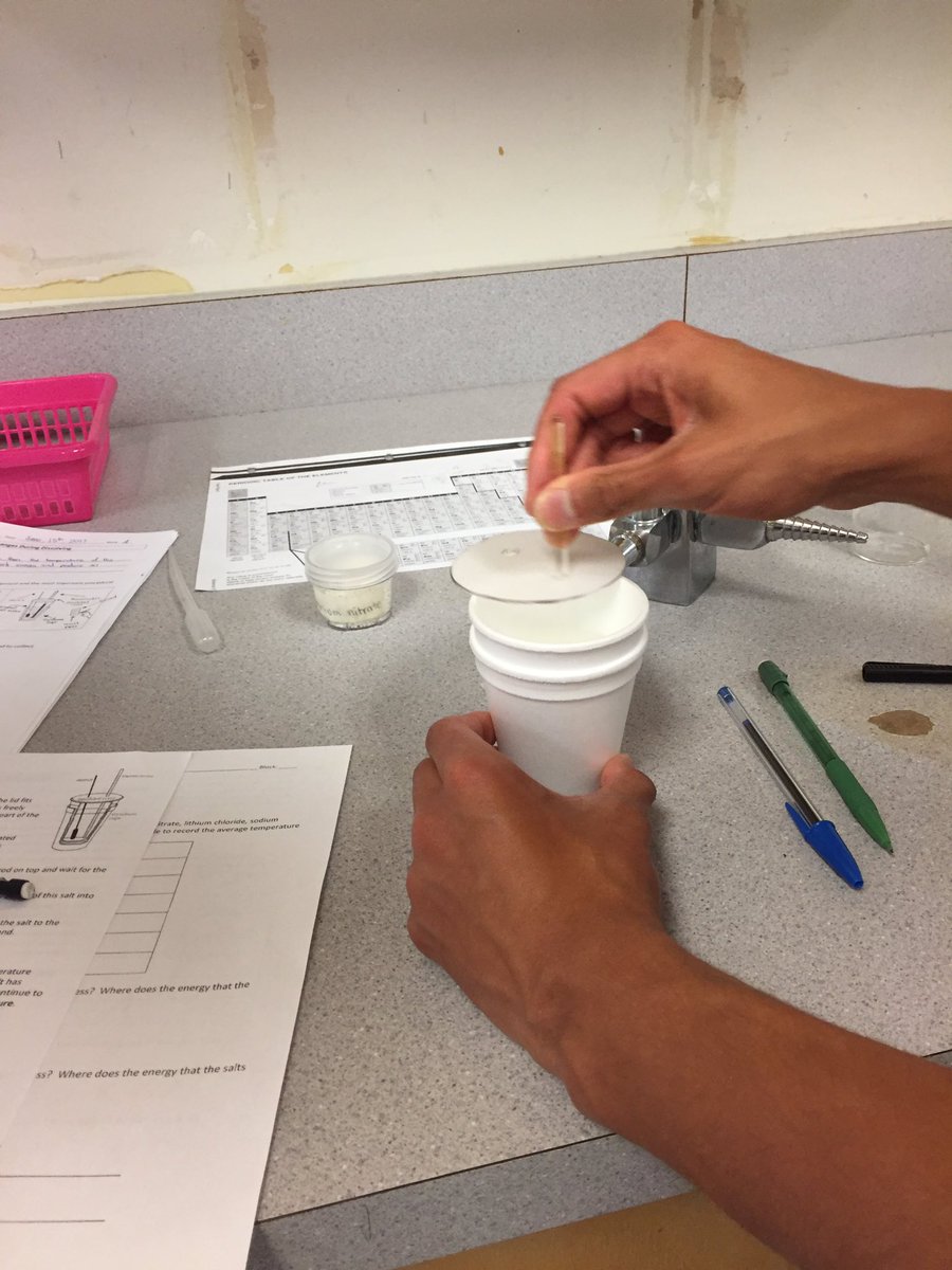 sutton_c's tweet image. Assessing students in science by doing science @Tamanawis #sd36learn #LabPractical