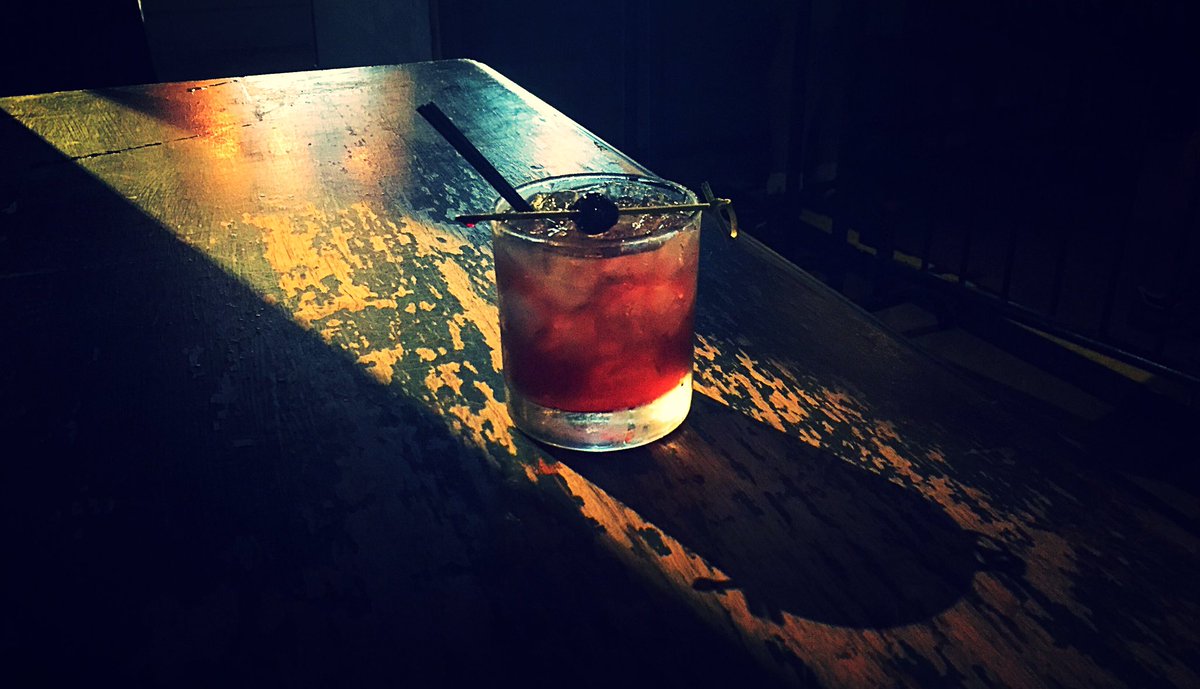 ForagerBrewery's tweet image. #craftcocktails 🍹yeah, we do those too! #moodlighting #rochmn #dranks