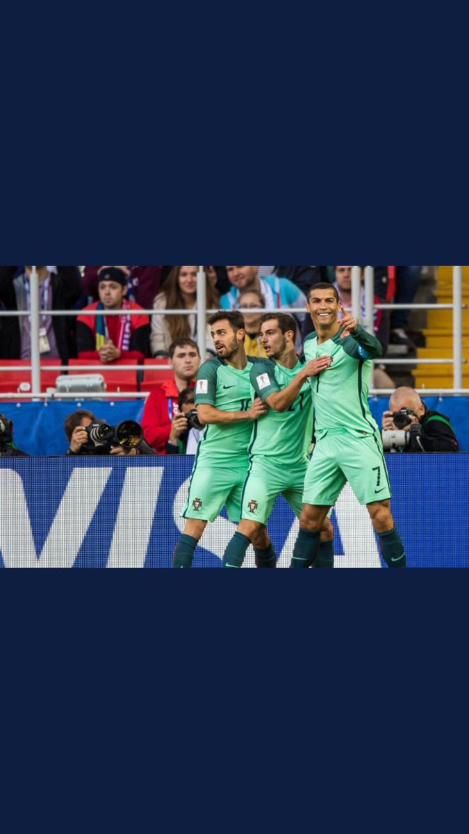 آخر 8 مباريات لرونالدو بقميص البرتغال:
أندورا ⚽⚽⚽⚽
جزر الفارو ⚽
لاتفيا ⚽⚽
المجر ⚽⚽
السويد ⚽
لاتفيا ⚽⚽🅰️
المكسيك 🅰️
روسيا ⚽
سفاح