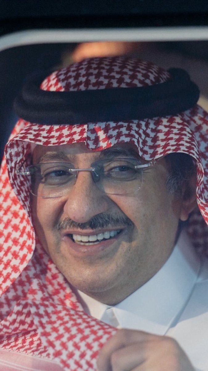 شكرا من القلب يا محمد ولد نايف
ياعوق الارهاب ياحصن السعوديه
'
كاسر خشوم الاعادي ممن الخايف
تبطي بطون النسا ماينجبن زيه
'
#محمد_بن_موفي