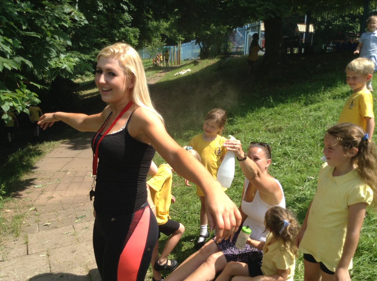 MalpasChurchInf's tweet photo. Year 1 - Keeping cool in Forest School this afternoon - Even the grown ups got sprayed! Fun in the sun! https://t.co/VqGgjaN1FO