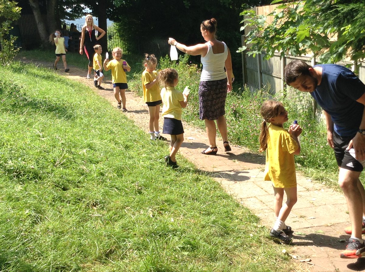 MalpasChurchInf's tweet photo. Year 1 - Keeping cool in Forest School this afternoon - Even the grown ups got sprayed! Fun in the sun! https://t.co/VqGgjaN1FO