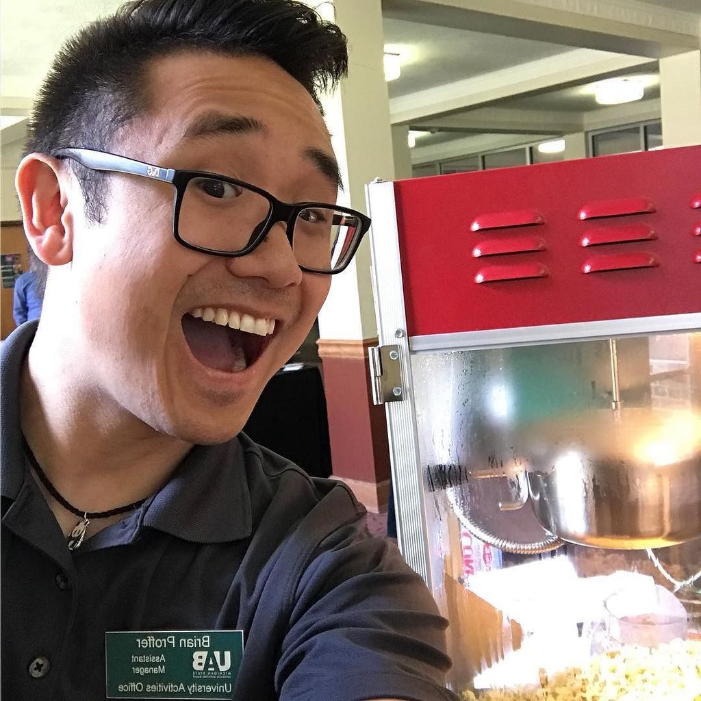 BDHProffer's tweet photo. Professional Development/ Other Duties As Assigned: Popping Popcorn! #LifeofanSAPro #MSUREHS https://t.co/K5j0EQcoew https://t.co/PlXUGUbCj1