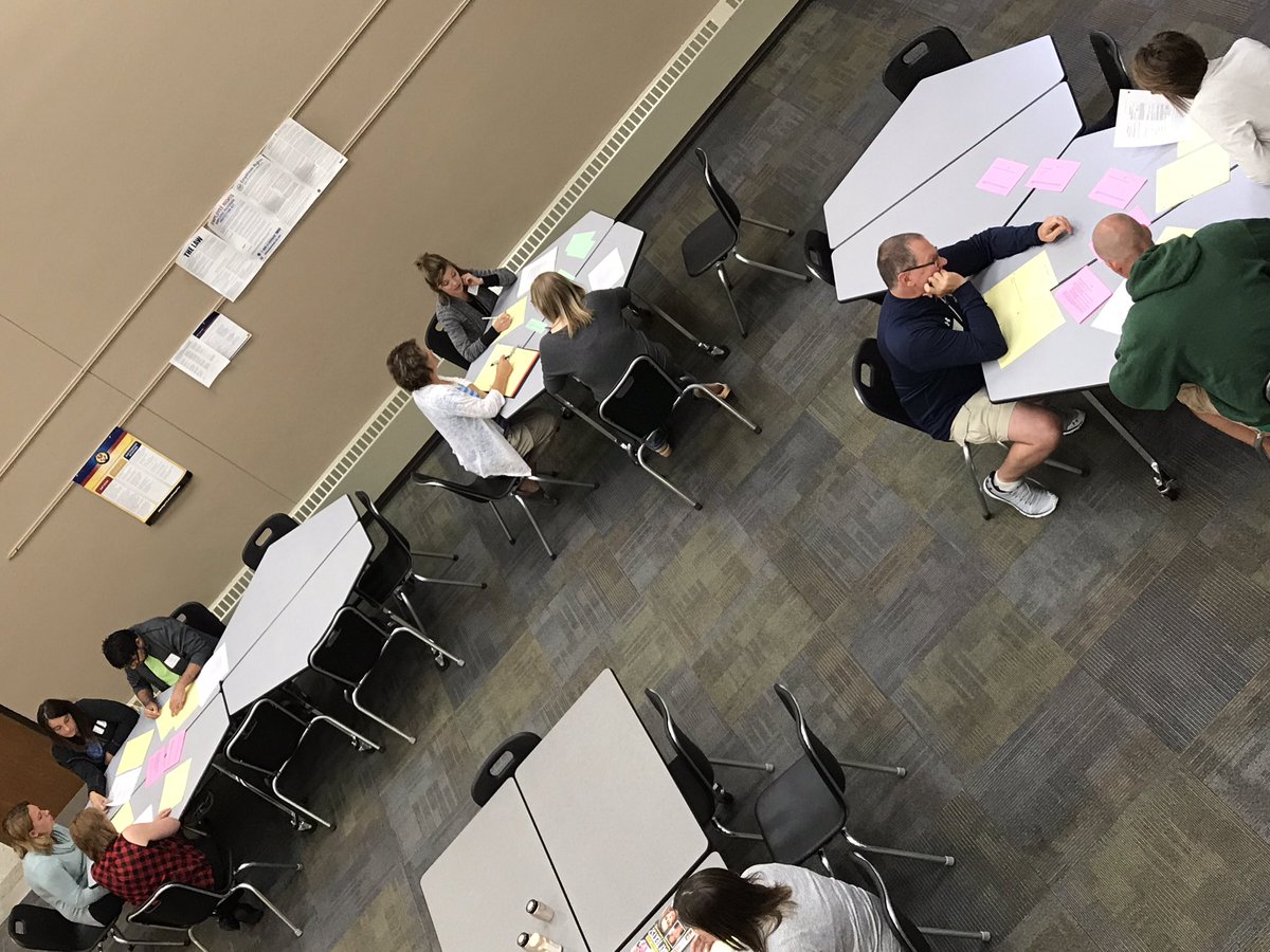 LynnMitzel's tweet photo. Great learning with math teachers in #JiTmath https://t.co/44TWIEdgmq