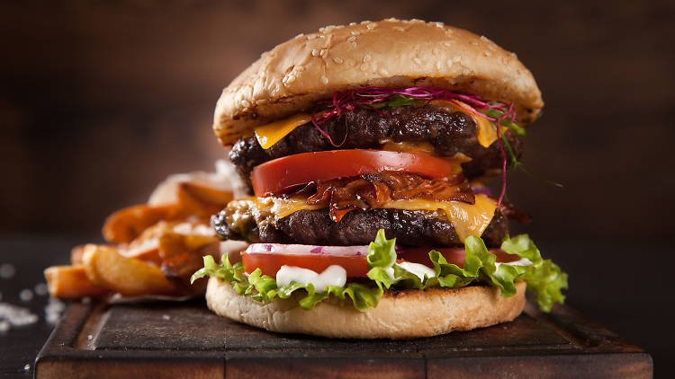 Vote for NYC’s best burger at <a href="/TimeOutNewYork/">Time Out New York</a>'s Battle of the Burger 2017! ow.ly/2ujL30cMyP2