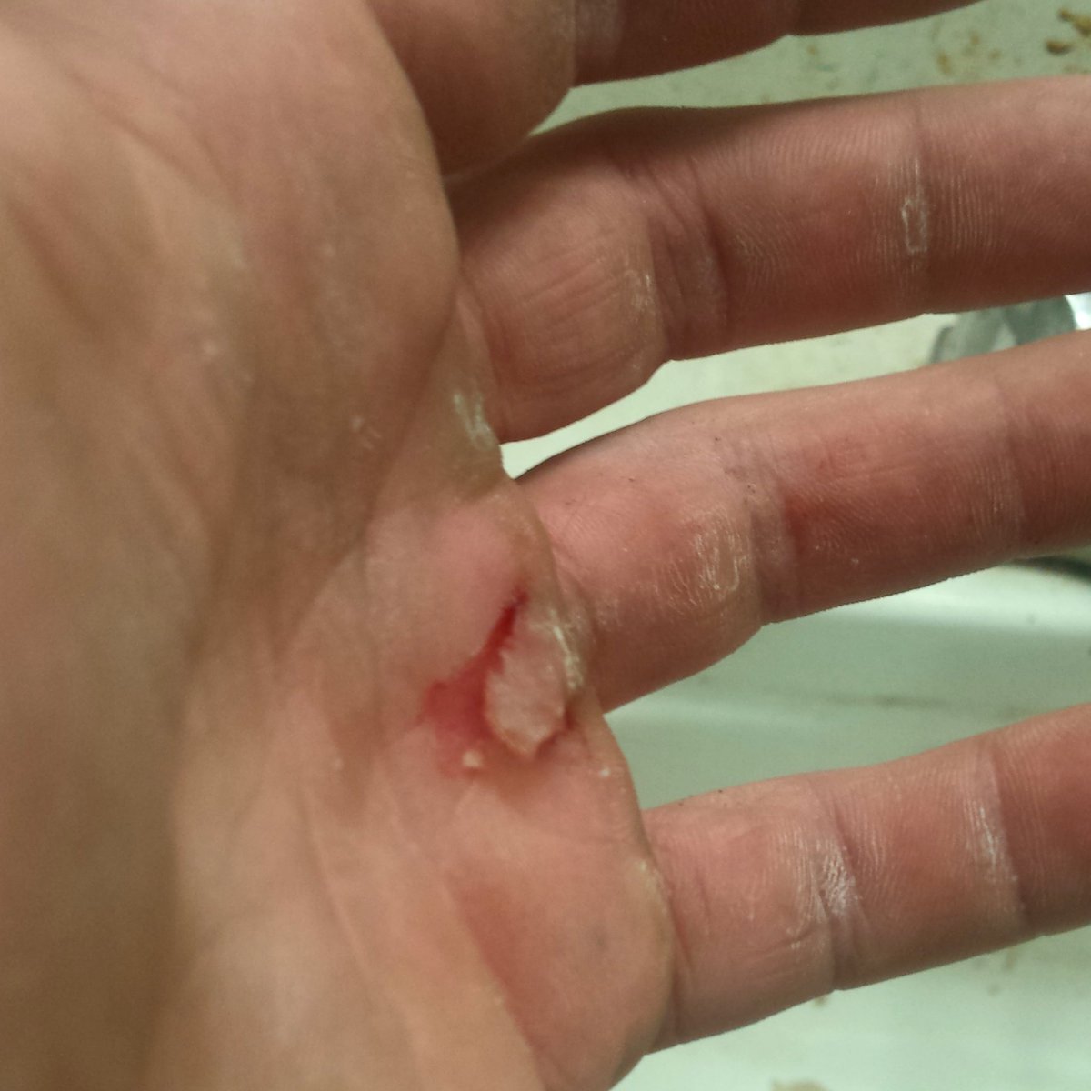 That last round of pullups will get ya near everytime. #crossfit #enjoythejourney #makefriendsalongtheway