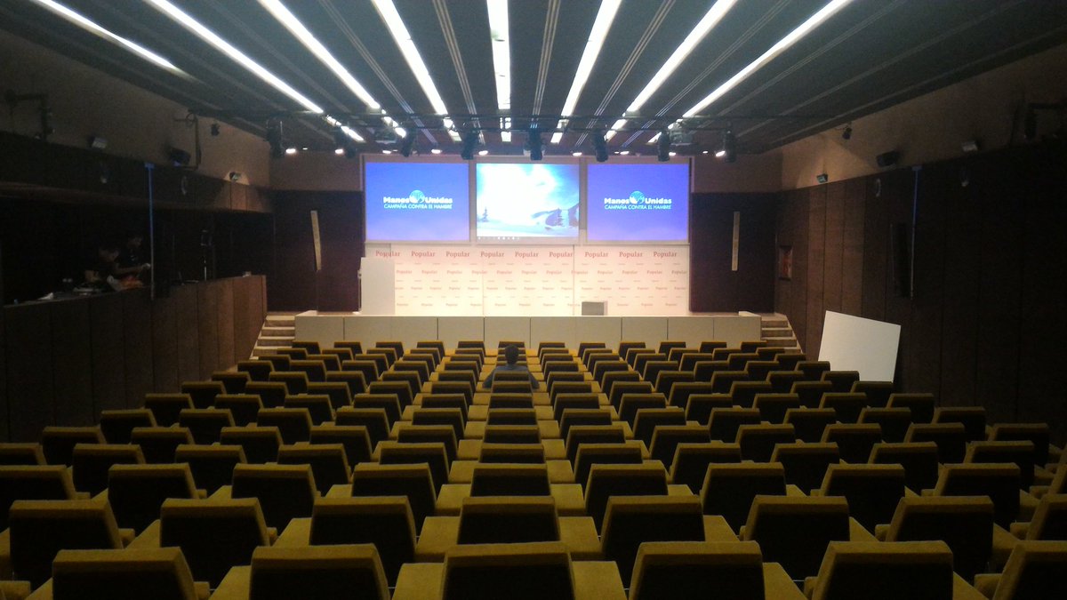 ManosUnidasONGD's tweet photo. Preparando la entrega de los #PremiosManosUnidas de mañana 22 de junio. Te esperamos https://t.co/MUHCfSIYO3