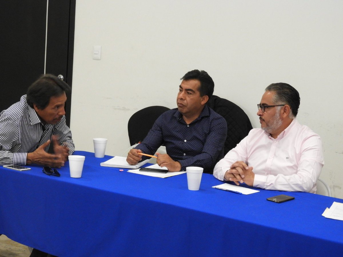 CeasPueOficial's tweet photo. Un gusto recibir al Ing. Abraham Castañeda y contar con el apoyo del Municipio de Cuautlancingo en acciones que benefician al Río Atoyac https://t.co/FYYiNcIK8M