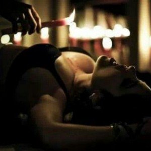 SexWithEmily's tweet photo. It's officially #summer - embrace some sexy #heatplay with these en fuego tips! https://t.co/PmajNw8TKZ https://t.co/o47bZltLoM