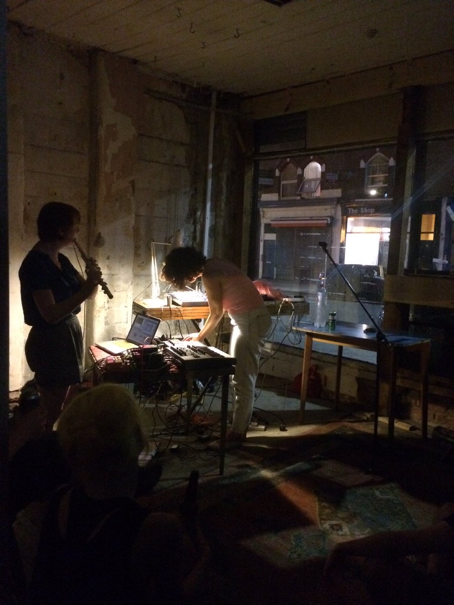 Great sets last night )) )   ) @33ChatsworthRd 
White Death (Hannah Ellul/Kelly Jayne Jones)
Katz Mulk
Tom White &amp; Rob Lye
: ::recommend:: :