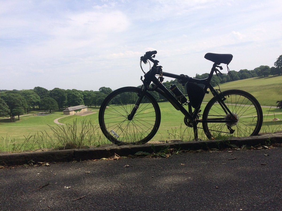 RossBlackBurn89's tweet photo. Leeds is my favourite place for an adventure #metime #thoughts #cycle #clearthinker https://t.co/qxM5JGYBCB