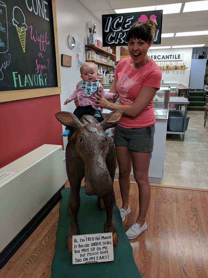 GunflintMerc's tweet photo. This sweet young lady got to sit on Fred the Moose today at Gunflint Mercantile! :)
When are YOU coming to visit? #visitcc #grandmaraismn https://t.co/9yYdOurWKl