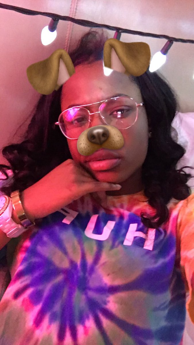 okaybabyray's tweet photo. #Howard21Girls 🗣 you know 🔴🔵 https://t.co/jIVZc6pMEk