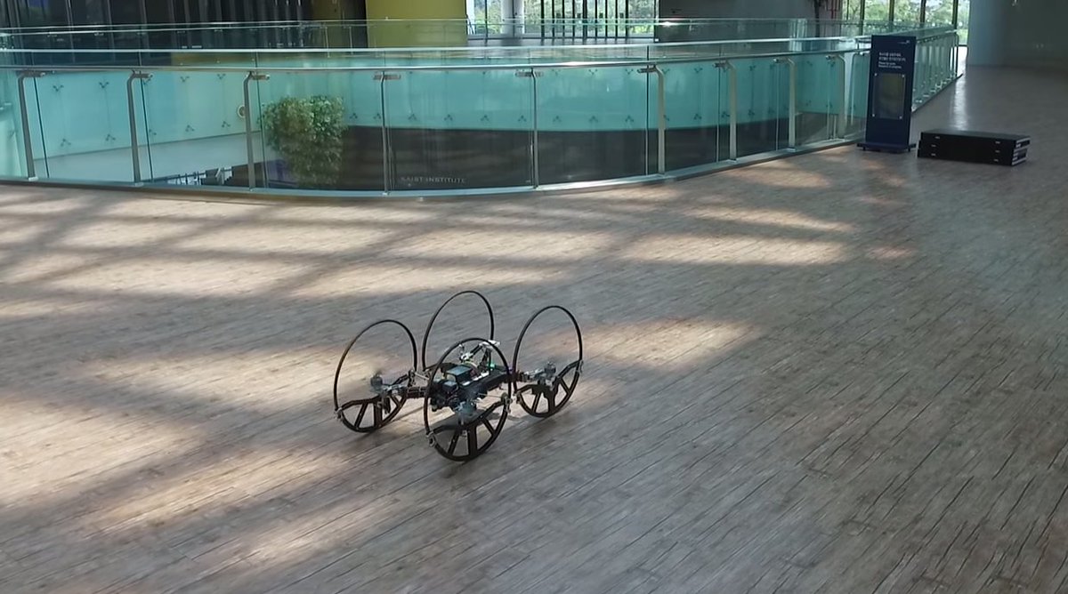 RevistaDroneCL's tweet photo. #RevistaDroneChile Drone híbrido: un cuadricóptero con ruedas https://t.co/3qwgEyHWYb https://t.co/Pf1OTFEX7H