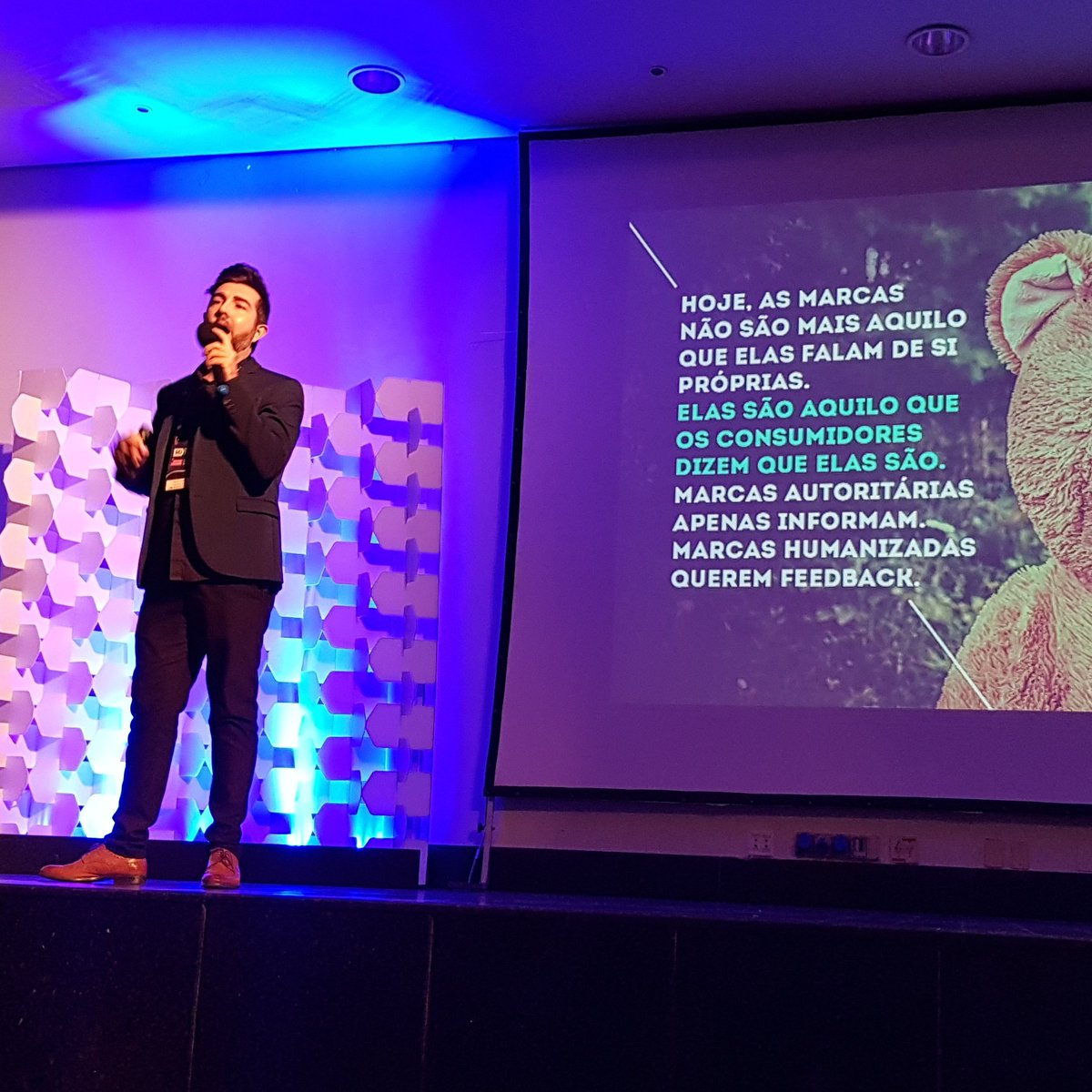 E aí, você concorda com essa ideia do Rafael Terra, da <a href="/fabulosaideia/">Fabulosa Ideia</a>? #RDOnTheRoad #RDOnTheRoadBH