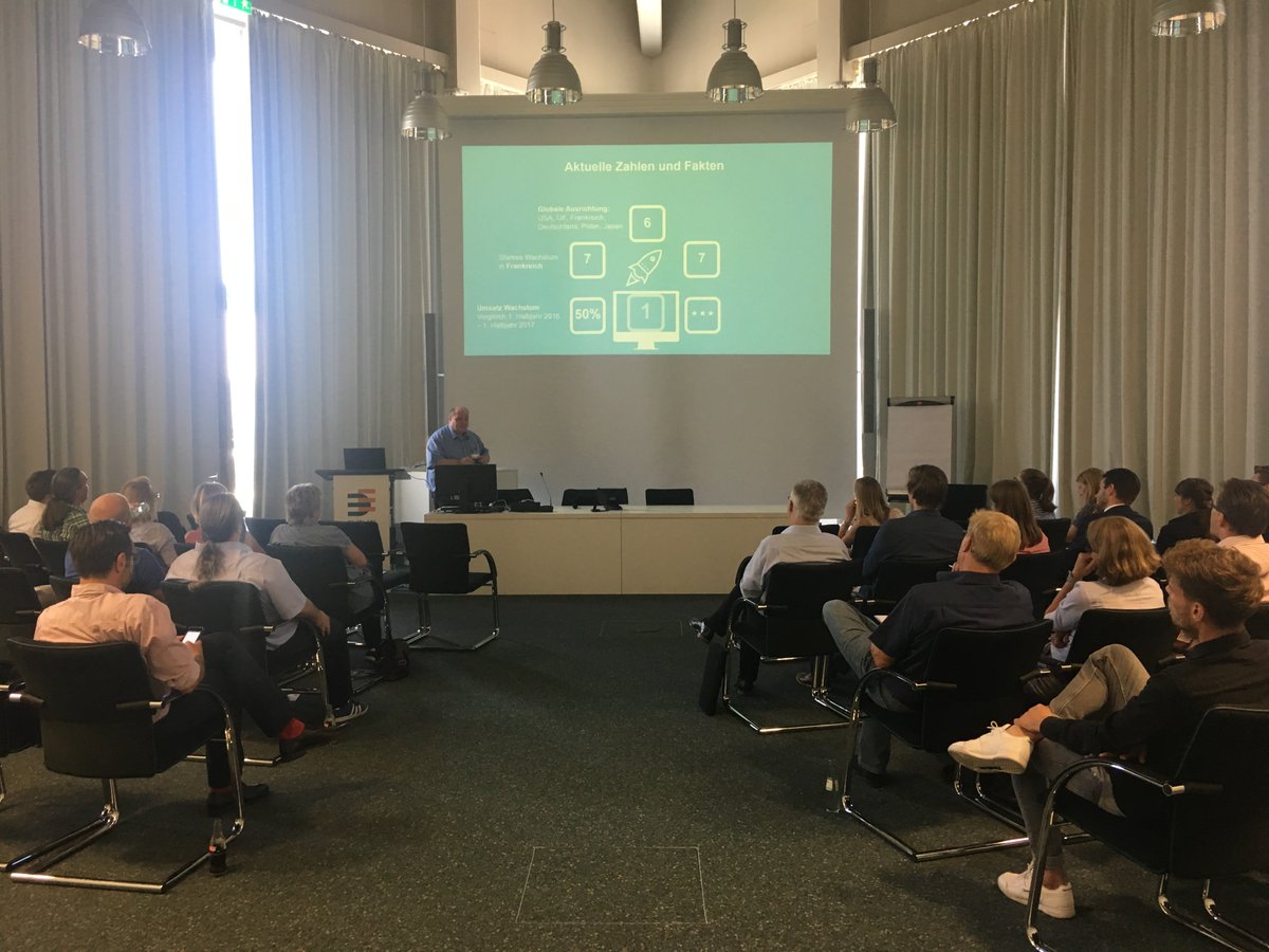 priint's tweet photo. @Laudert Trotz heissesten Tag in Wuppertal: cooler erster priint Anwendertag bei der E/D/E. #priint #laudert https://t.co/PsPjlpGuS4
