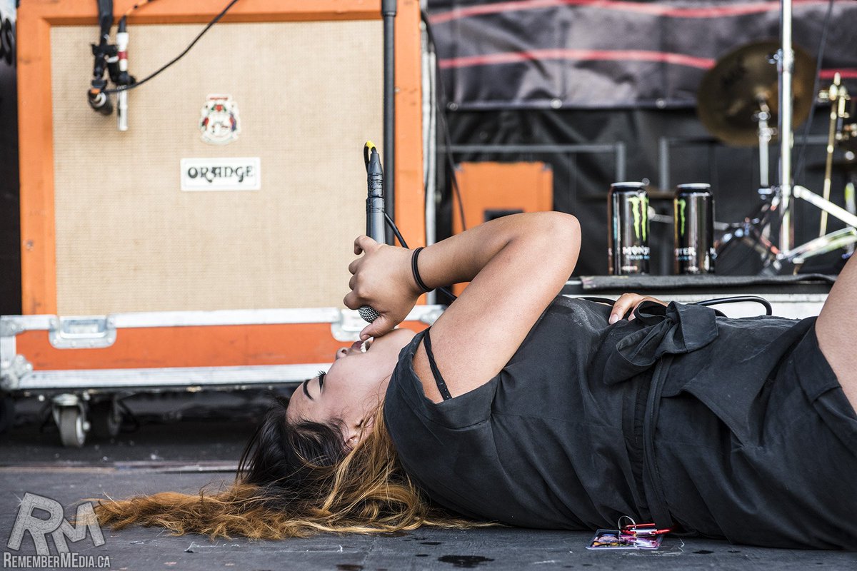 Remember_MEdia's tweet photo. Dont let her size fool you- Francheska from @badseedrising has a voice that could outdo men twice her size. #bossbitch #loveher #warpedtour https://t.co/WsqarDcKRA