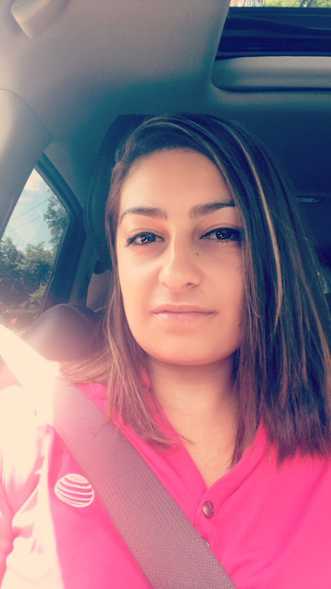 JessyMBenitez's tweet photo. Another day in the office! #FirstDayofSummer #OURNE #OneClap #NEregionselfie @PeoplePromiseNE https://t.co/Ybtepqn8VH