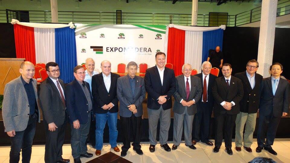 pomeramaderas's tweet photo. Estuvimos presentes en la #ExpoMaderas, donde se expusieron los avances tecnológicos del sector y el potencial de las industrias forestales. https://t.co/5L3lloicaF
