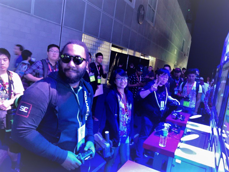 FinalFantasy's tweet photo. Flashback to #E32017! DISSIDIA FINAL FANTASY NT dev team faced off w/ fighting game champs K-Brad & Justin Wong! #Dissidia #ff30throwdown https://t.co/f1inEDSDiY
