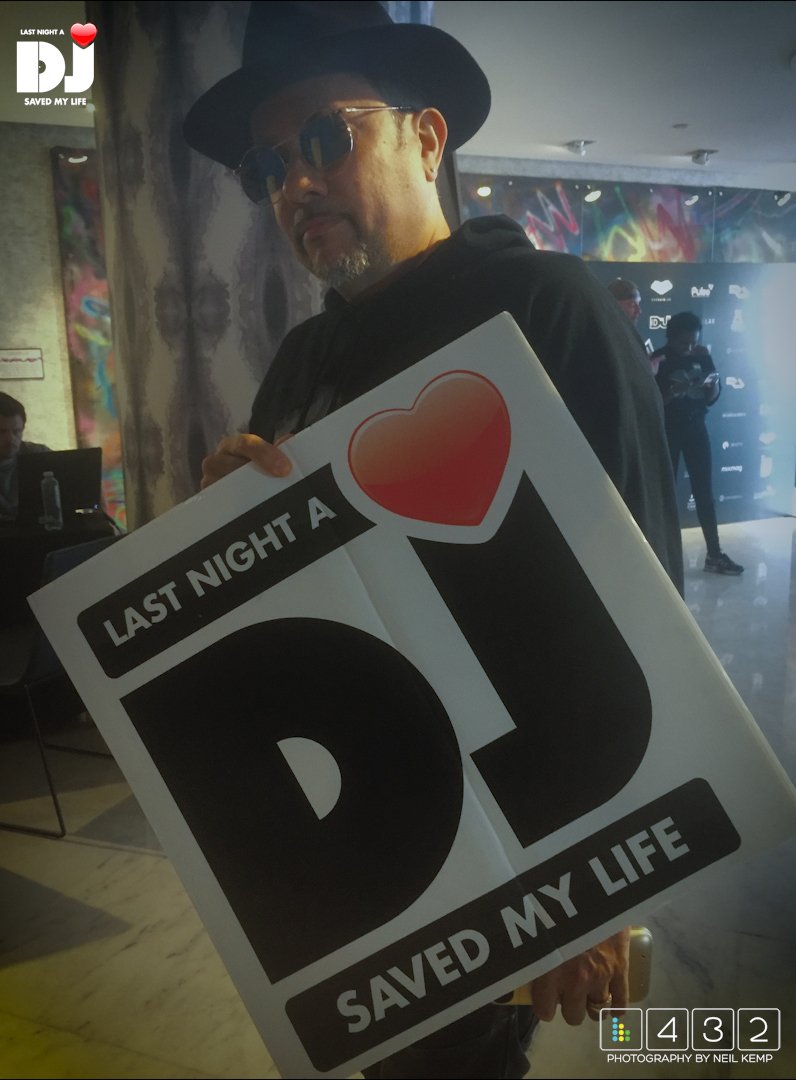 lnadj_charity's tweet photo. @LouieVeganyc shows his support for #LNADJ at @IMSibiza ! #IMS10 #IMSIbiza #Ibiza Pic credit: @432_Film https://t.co/hYNIe73RO8