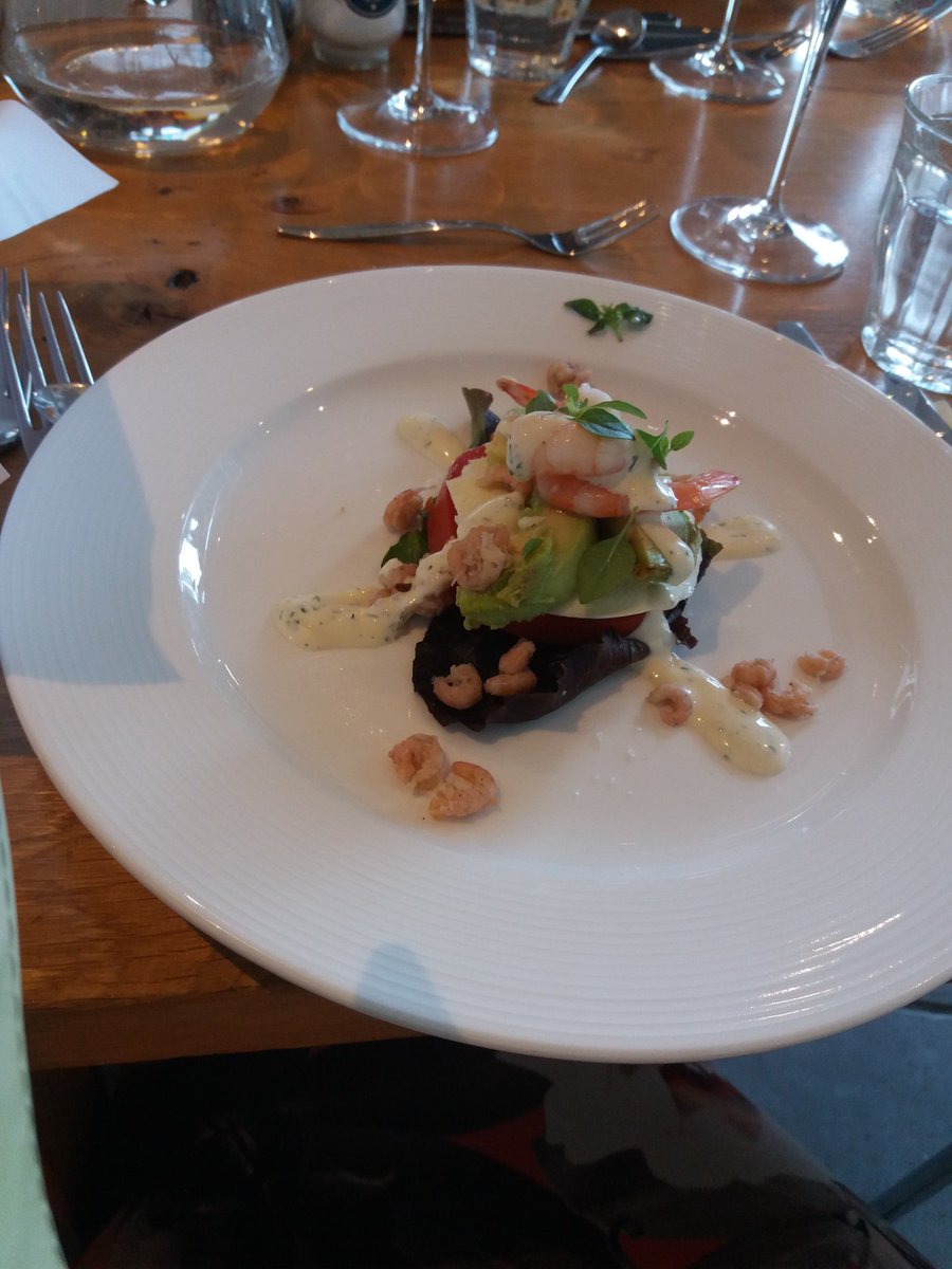 Onbeperkt gezellig bij ons jaarlijks Realistendiner <a href="/CNVJongeren/">cnvjongeren</a> Wat is het lekkerrr