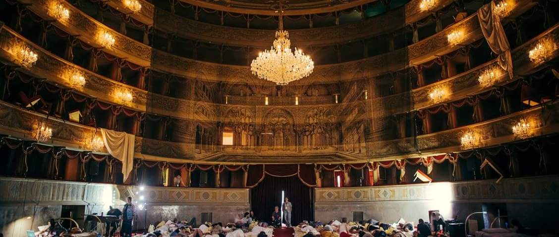 DorelansulWeb's tweet photo. Un concerto di 9 ore per l’unica e prima sonorizzazione di un intero pubblico dormiente in un teatro lirico. 
#SleepConcert #DonizettiNight https://t.co/r21vlRluVu