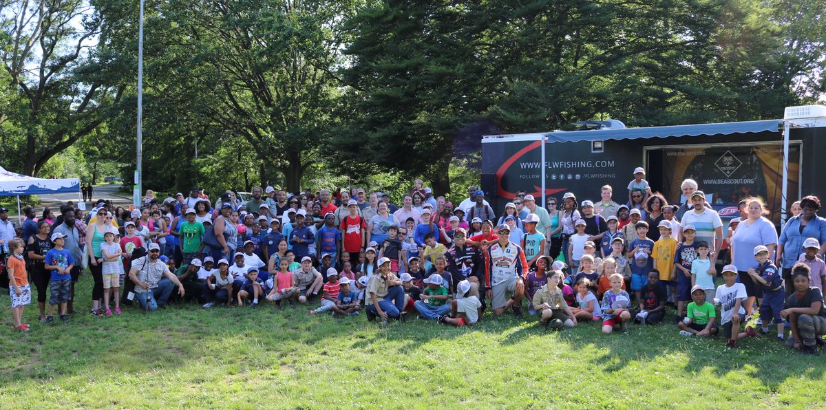ScoutingNYC's tweet photo. #ThankYou too all who participated and made yesterdays #fishbrooklyn event possible! Gallery: https://t.co/tHHJLf4oSn #hookedonscouting #NYC https://t.co/uk5lM82Ym9