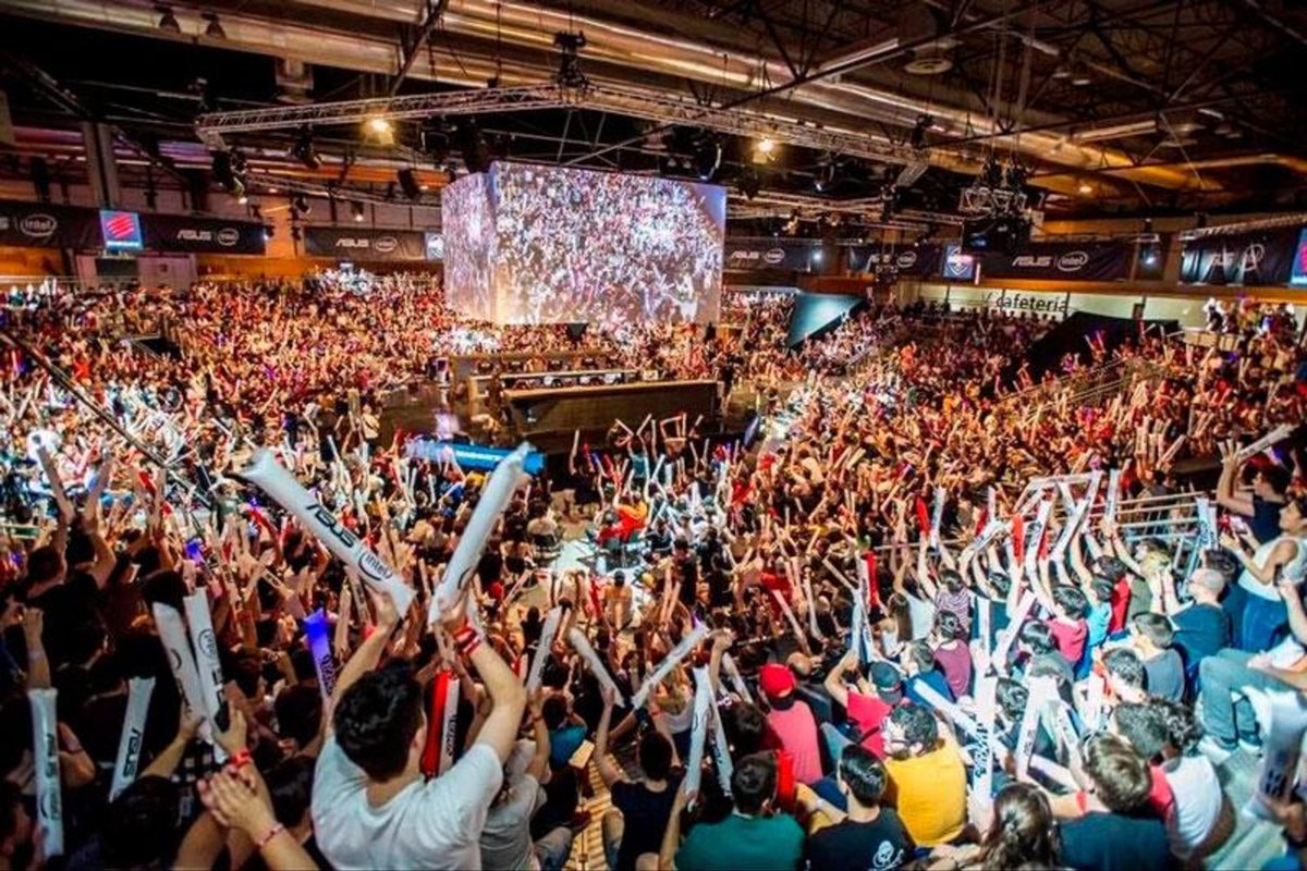 David Ruiz, en <a href="/eGamersCOPE/">eGamersCOPE</a>: "El éxito de Gamergy está asegurado", con <a href="/pantxopaniagua/">Miguel Á. Paniagua</a>   
cope.es/audios/egamers…