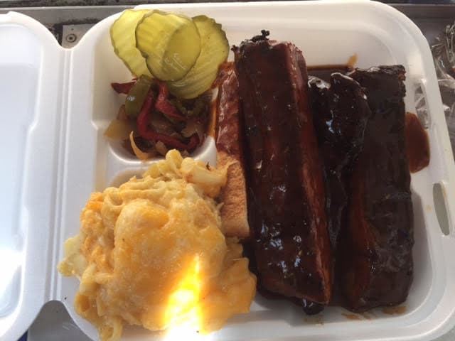 PlayaDelOro's tweet photo. Change in Food Truck Schedule!  Come check out BBQ Smokehouse in the driveway from 5-9 tonight! https://t.co/Q8tjL25E2Q