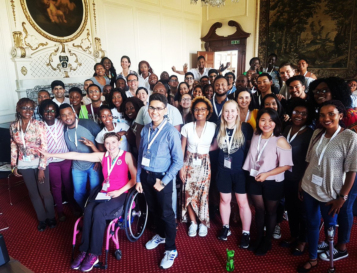 Oli Barrett (@olibarrett) on Twitter photo A massively enjoyable honour to spend two hours with the <a href="/QueensLeaders/">Queens Young Leaders</a> today. Such an inspiring group of changemakers! #QueensYoungLeaders A massively enjoyable honour to spend two hours with the <a href="/QueensLeaders/">Queens Young Leaders</a> today. Such an inspiring group of changemakers! #QueensYoungLeaders
