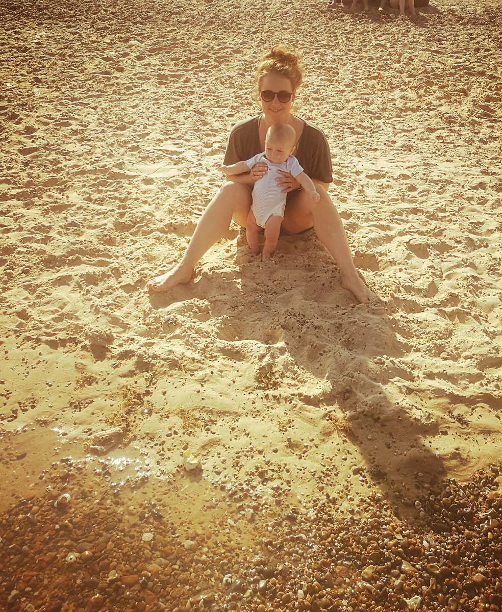 gemART212's tweet photo. Enjoying Summer ❤ #summer #SummerSolstice #SummerSolstice2017 #bbloggers #makeup #beach #momlife https://t.co/qnpvGMCIiV
