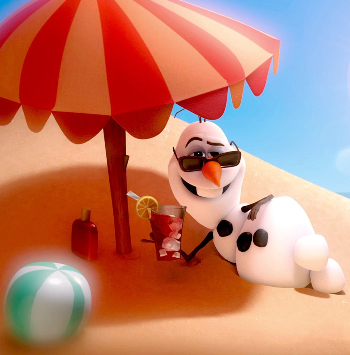 MrDanielAllen's tweet photo. Happy #FirstDayOfSummer #WednesdayWisdom #FrozenInSummer βοΈππ https://t.co/FRmI6p2vFA