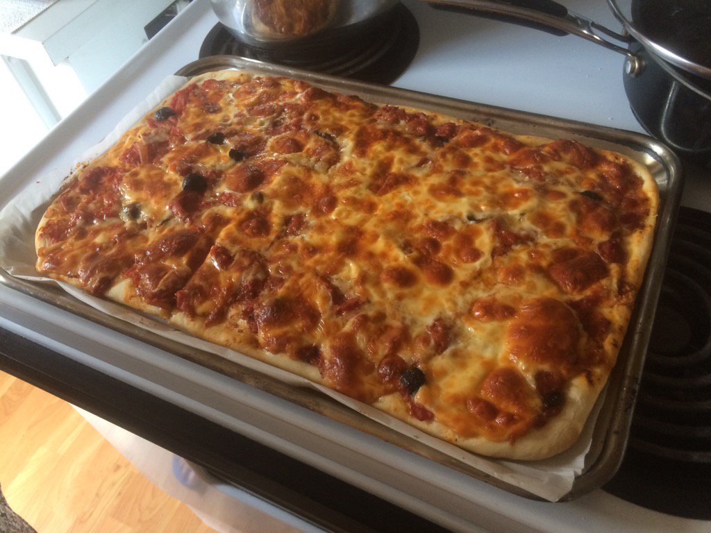 Mama's pizza!! #delicious