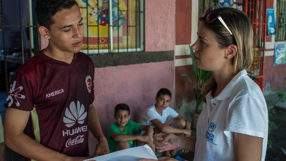 fontanin's tweet photo. Quería conocer 10 medidas para ayudar a los refugiados en #Centroamérica? Aquí nuestra declaración con @CIDH https://t.co/E4JwQwhEO5 https://t.co/z1XtA4JrTe